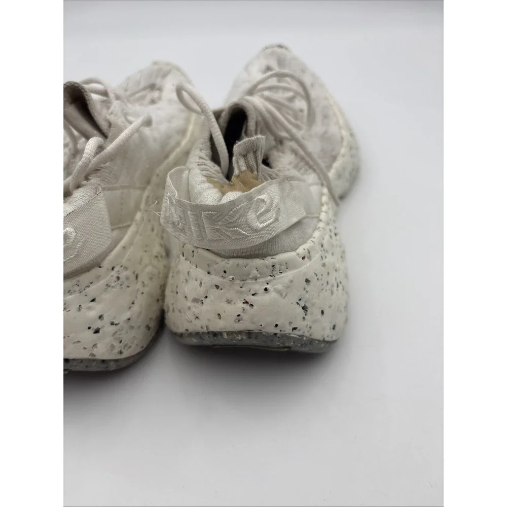 Nike Space Hippie White Women's 8 Low Top Lace Up Athletic Sneaker